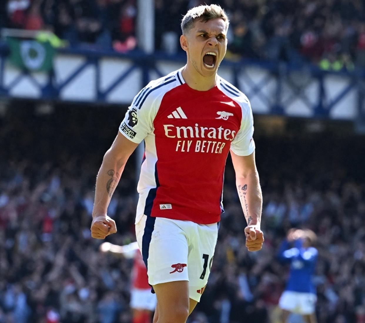 福登：这是最疯狂的比赛之一，之前错过机会后我渴望证明自己（福登：罕见疯狂一战，此前错失良机后更渴望自证）