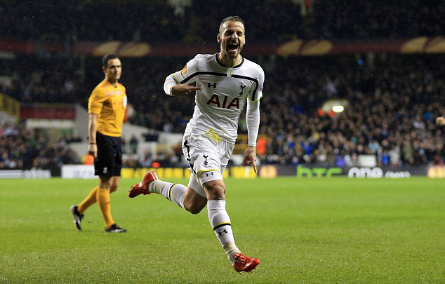 斯基拉：皇马只能在夏窗1000万回购帕斯，球员也不想冬窗转会（斯基拉：皇马需等今夏以1000万回购帕斯，球员无意在冬季转会）