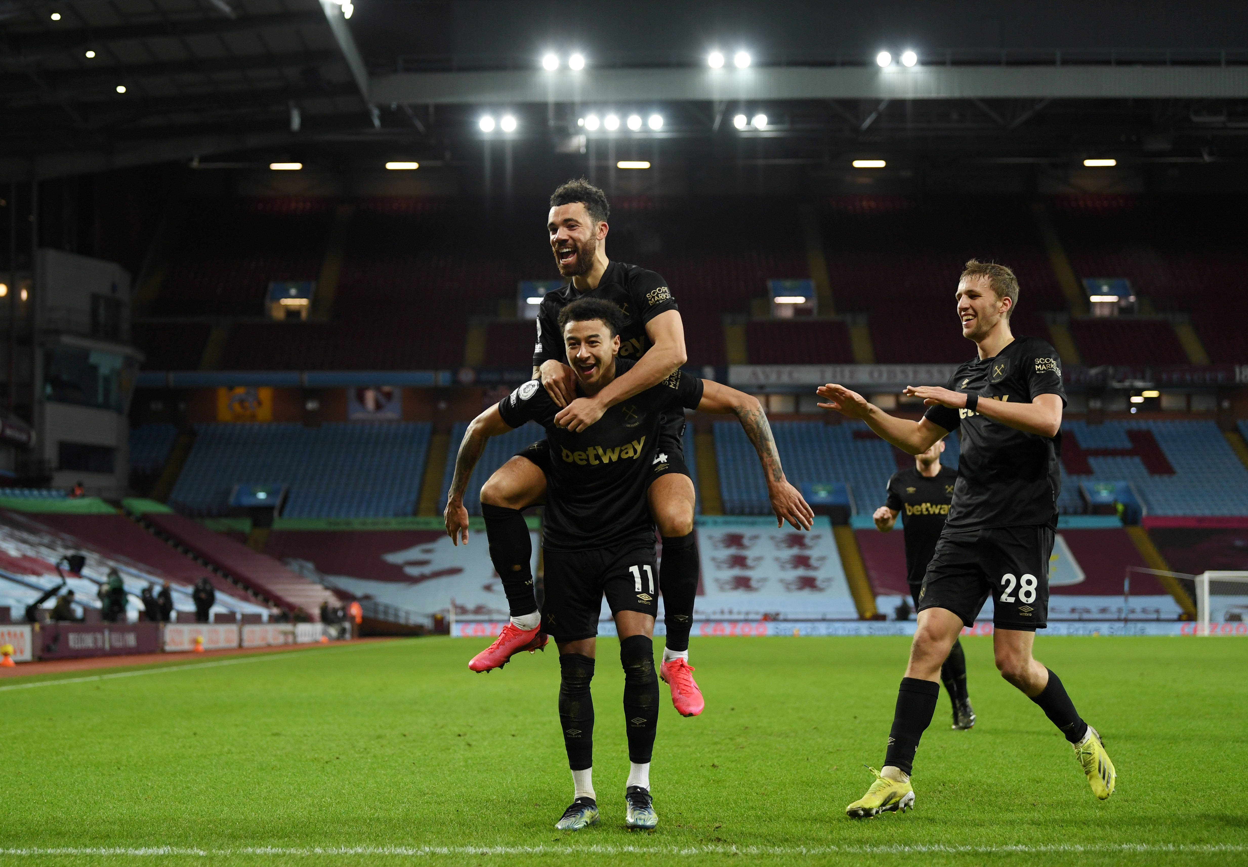 ShowMaker：DK像我的家一样，明年我们必须参加世界赛