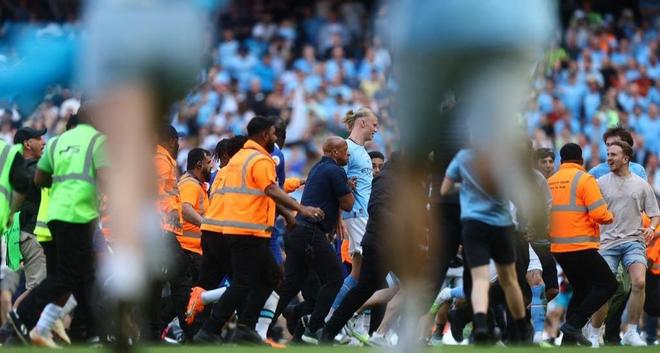 穆勒与梅西交手记录：穆勒正式比赛7胜1负，周末将...（穆勒对梅西交锋史：正式赛7胜1负，周末再度相逢）