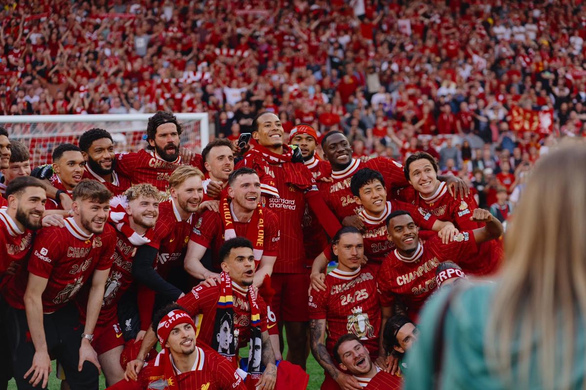 英超第14轮： 范戴克失误致丢球维尔茨造乌龙 利物浦1-1桑德兰（英超第14轮：范戴克失误送礼、维尔茨逼出乌龙，利物浦1-1战平桑德兰）