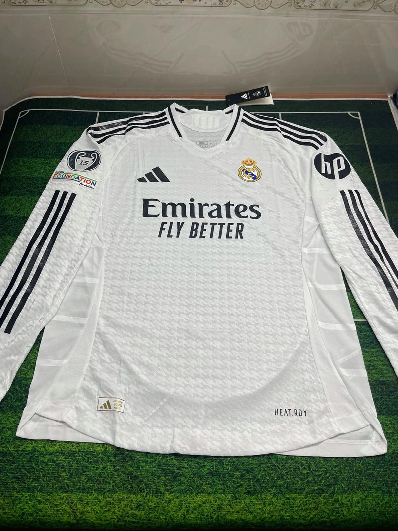 家族天赋：19岁的杜埃表弟埃迪-杜埃闪耀巴黎希望队（杜埃家族再出新星：19岁埃迪-杜埃闪耀巴黎希望队）