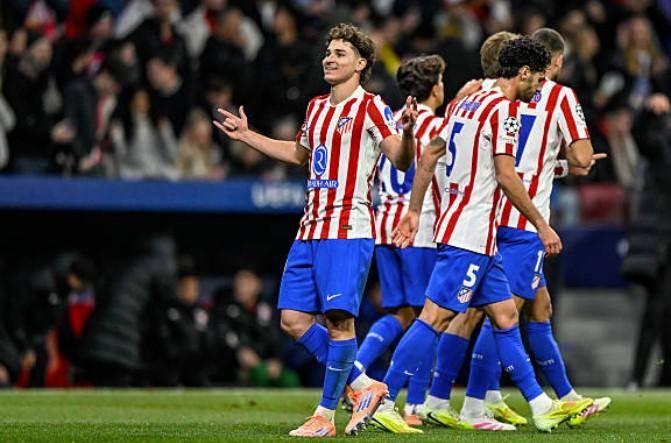 上光荣榜，大连英博一线队主教练李国旭获得辽宁五一劳动奖章（大连英博一线队主帅李国旭荣获辽宁五一劳动奖章，荣登光荣榜）