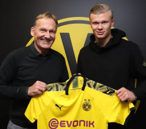 弟媳：来自前球员的批评最让我难以接受；想过重回巴西国家队（弟媳：最难接受的是来自前球员的批评；曾考虑重返巴西国家队）