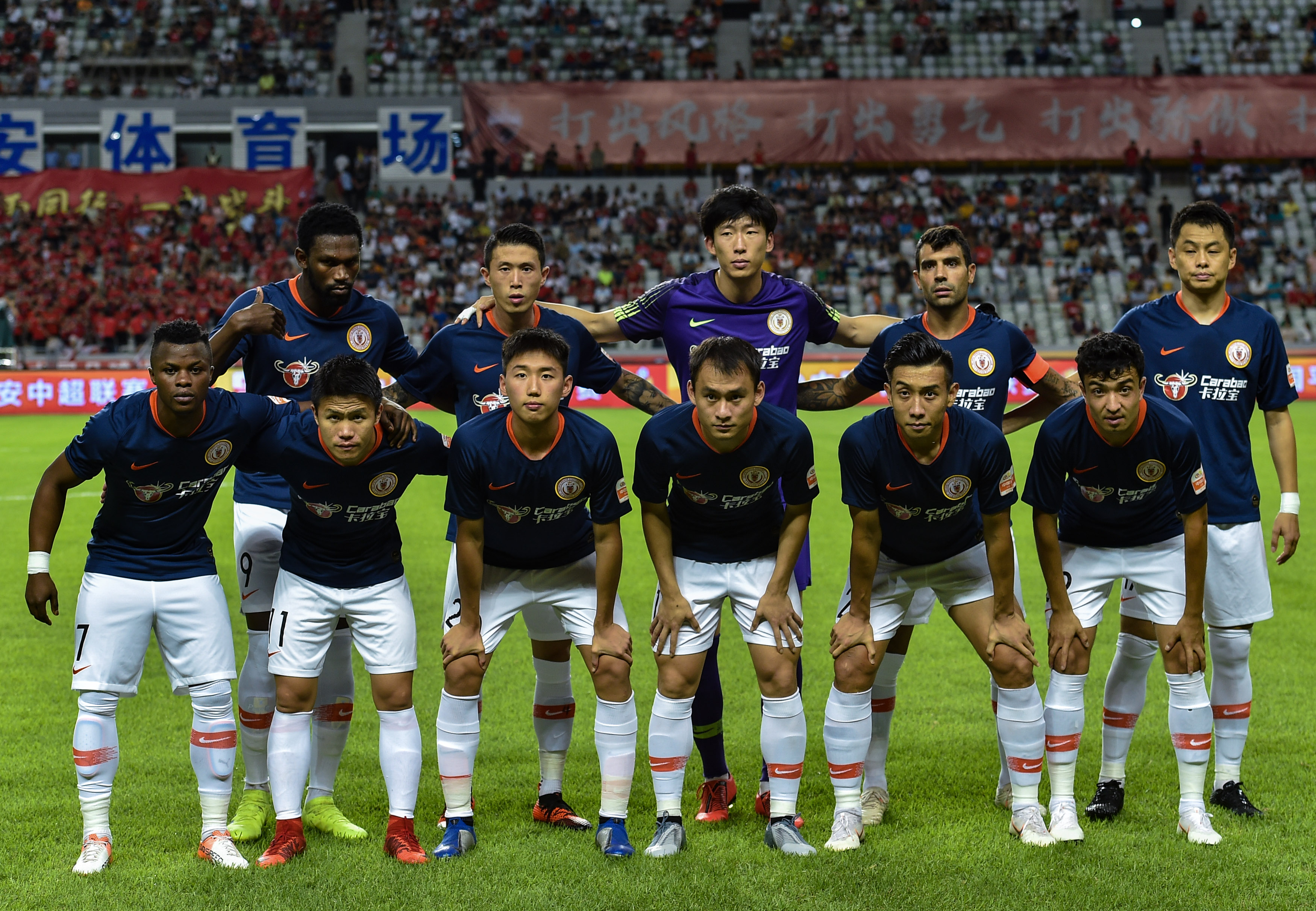 体操奥运冠军黄旭进校园讲述成长经历（奥运体操冠军黄旭走进校园分享成长故事）