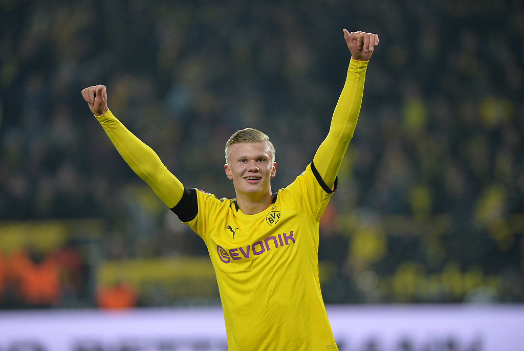 德转列英格兰球员身价TOP10：贝林厄姆1.6亿欧第1，埃泽上榜（德转发布英格兰球员身价前十：贝林厄姆以1.6亿欧居首，埃泽入围）