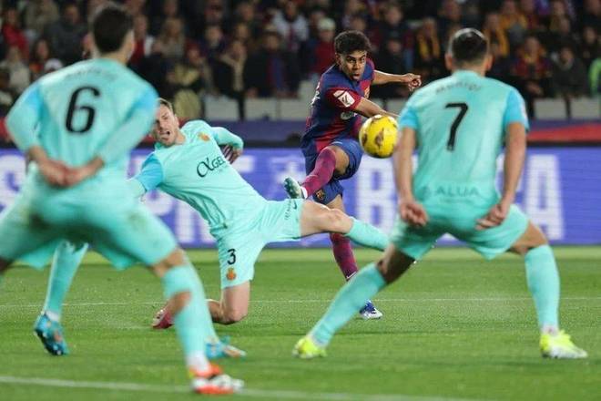 萨默尔：拜仁是德国足球的标杆，每名球员都全力为球队付出（萨默尔：拜仁堪称德国足球标杆，全员为球队倾尽全力）